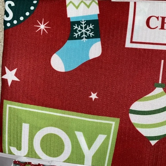 NEW Christmas shower curtain & 12 hooks - Picture 5 of 7